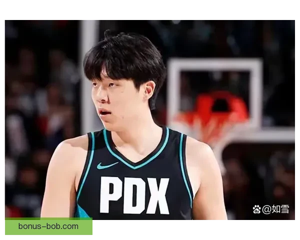 斯普利特着力提升杨瀚森三分出手能力助其外线投射全面进化持续优化表现